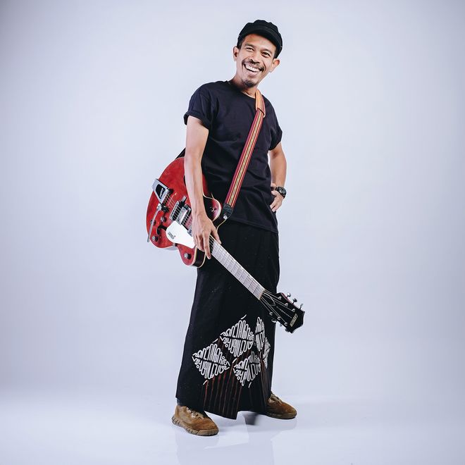 Iksan Skuter, salah musisi dari gerakan 'Music Declares Emergency' | Foto Header, Foto Text Body: Alarm Records