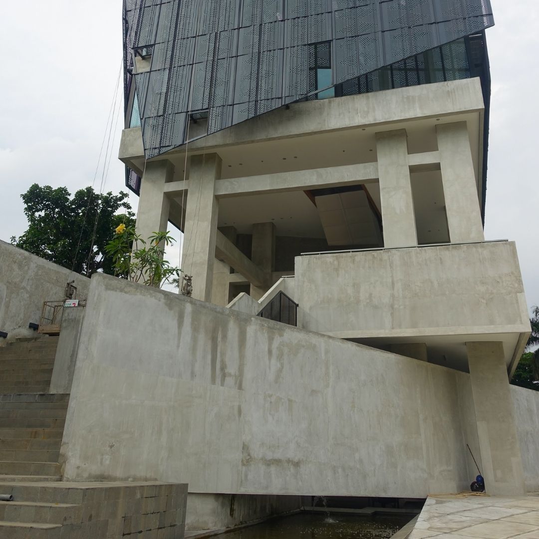 Gedung Panjang TIM